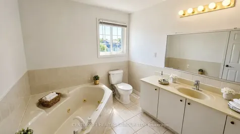 322 Lakeview Boulevard Georgina ON L4P 2Y7