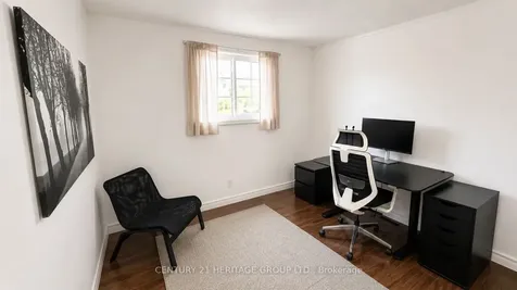 322 Lakeview Boulevard Georgina ON L4P 2Y7