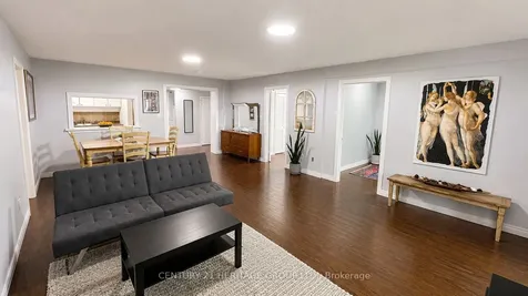 322 Lakeview Boulevard Georgina ON L4P 2Y7
