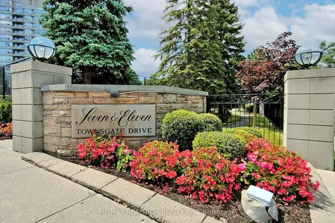 7 Townsgate Drive Vaughan ON L4J 7Z9