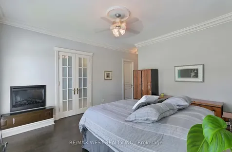 5 Humberview Drive Vaughan ON L4H 1B1