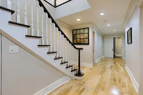 5 Humberview Drive Vaughan ON L4H 1B1