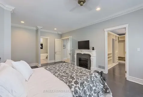 5 Humberview Drive Vaughan ON L4H 1B1