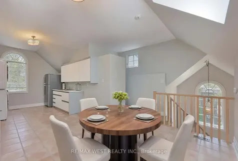 5 Humberview Drive Vaughan ON L4H 1B1