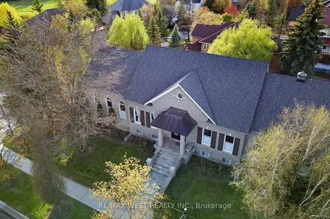 5 Humberview Drive Vaughan ON L4H 1B1