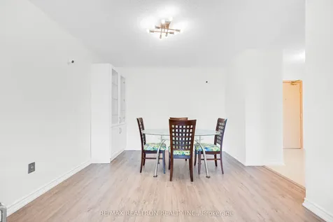 7805 Bayview Avenue Markham ON L3T 7N1