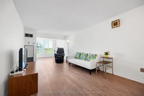 7805 Bayview Avenue Markham ON L3T 7N1