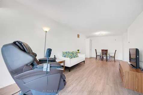 7805 Bayview Avenue Markham ON L3T 7N1