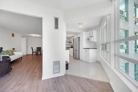7805 Bayview Avenue Markham ON L3T 7N1