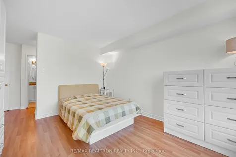 7805 Bayview Avenue Markham ON L3T 7N1