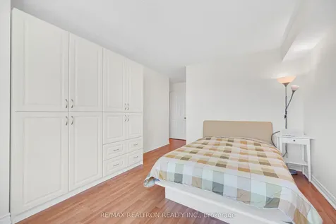 7805 Bayview Avenue Markham ON L3T 7N1
