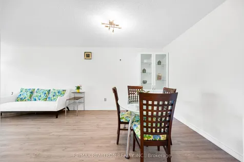 7805 Bayview Avenue Markham ON L3T 7N1