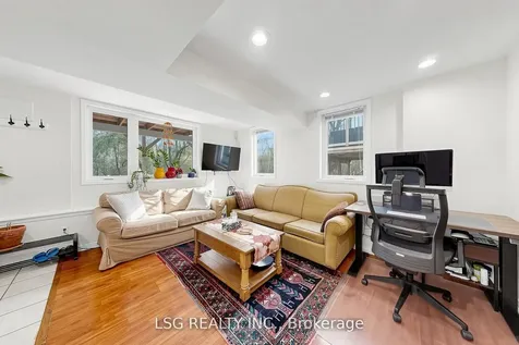 69 Gamble Glen Crescent Richmond Hill ON L4S 2T3