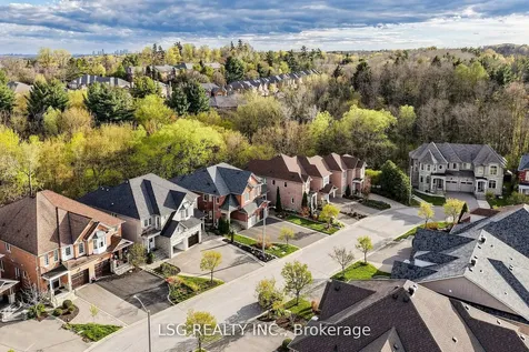 69 Gamble Glen Crescent Richmond Hill ON L4S 2T3
