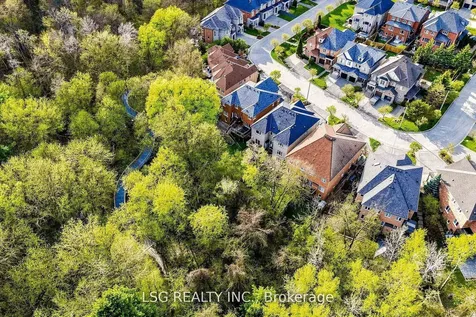 69 Gamble Glen Crescent Richmond Hill ON L4S 2T3