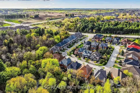 69 Gamble Glen Crescent Richmond Hill ON L4S 2T3