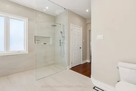 3 Little Ben N/a Whitchurch-stouffville ON L4A 0K5