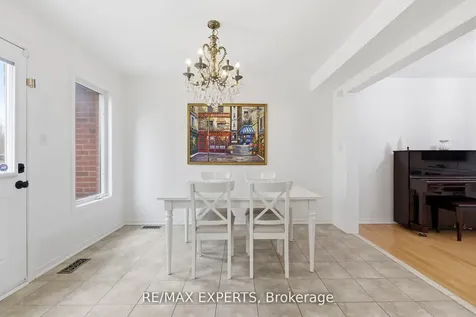 117 Revelstoke Crescent Richmond Hill ON L4B 4T5