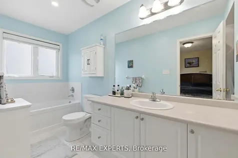 117 Revelstoke Crescent Richmond Hill ON L4B 4T5