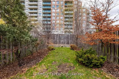 117 Revelstoke Crescent Richmond Hill ON L4B 4T5