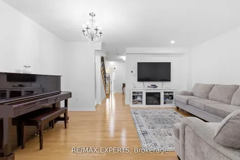 117 Revelstoke Crescent Richmond Hill ON L4B 4T5