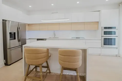 21 Thistle Avenue Richmond Hill ON L4E 0B7