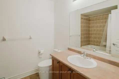 21 Thistle Avenue Richmond Hill ON L4E 0B7