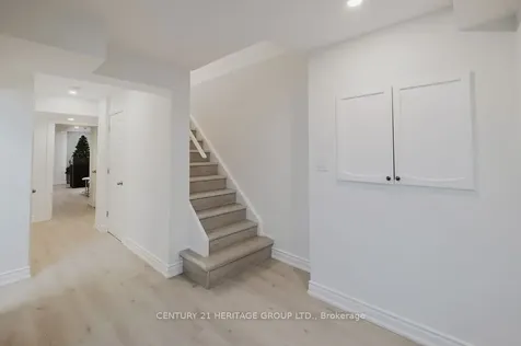 21 Thistle Avenue Richmond Hill ON L4E 0B7