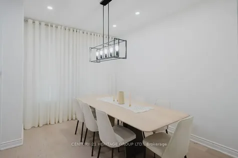 21 Thistle Avenue Richmond Hill ON L4E 0B7