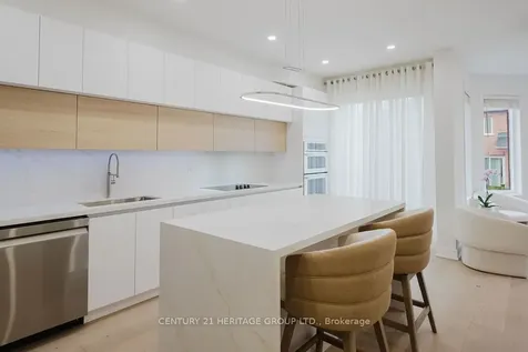 21 Thistle Avenue Richmond Hill ON L4E 0B7
