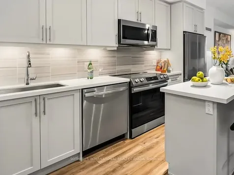 95 Oneida Crescent Richmond Hill ON L4B 0H5