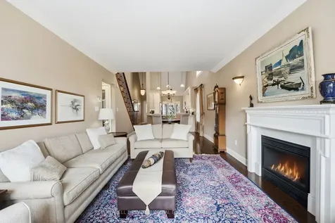401 Terry Carter Crescent Newmarket ON L3Y 9G2