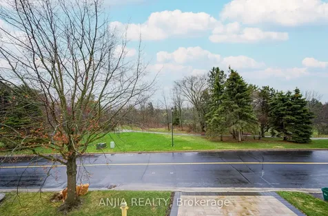 89 Rouge Bank Drive Markham ON L3S 4B6