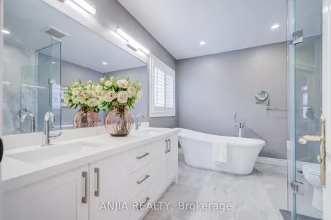 89 Rouge Bank Drive Markham ON L3S 4B6