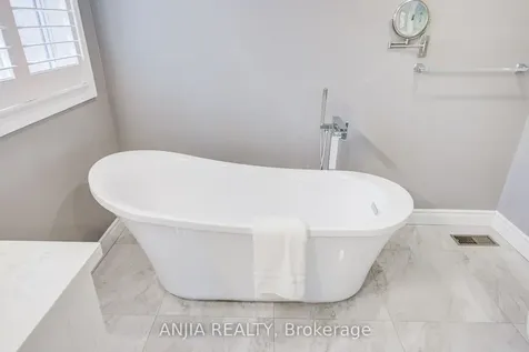 89 Rouge Bank Drive Markham ON L3S 4B6