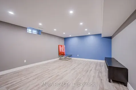 89 Rouge Bank Drive Markham ON L3S 4B6