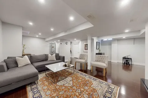 54 English Oak Drive Richmond Hill ON L4E 3W2