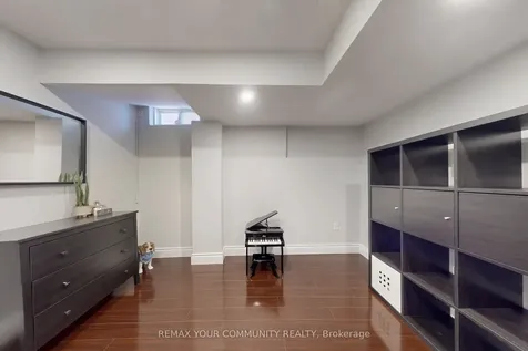54 English Oak Drive Richmond Hill ON L4E 3W2