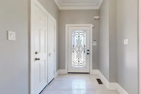 54 English Oak Drive Richmond Hill ON L4E 3W2