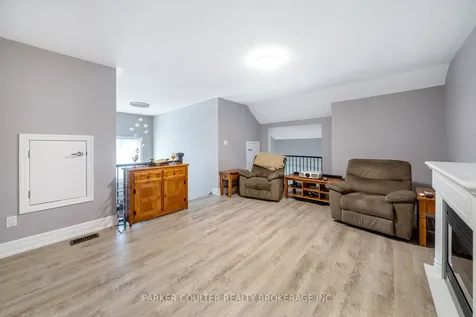 9 Mount Crescent Essa ON L0M 1B5