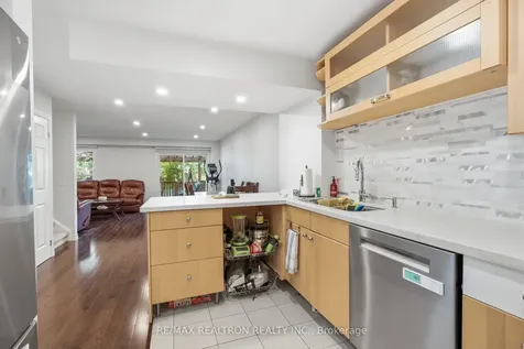 161 Cottonwood Court Markham ON L3T 5W9