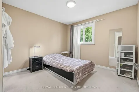 161 Cottonwood Court Markham ON L3T 5W9