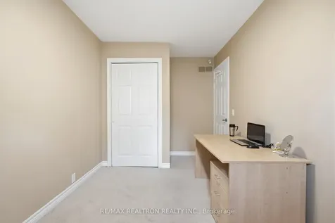 161 Cottonwood Court Markham ON L3T 5W9