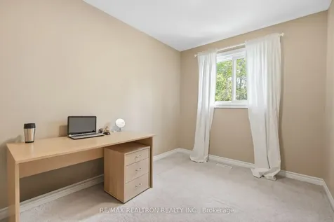 161 Cottonwood Court Markham ON L3T 5W9
