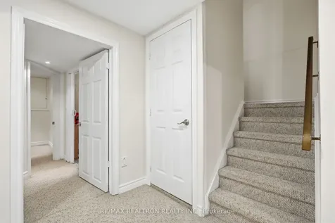 161 Cottonwood Court Markham ON L3T 5W9
