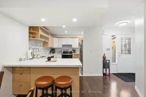 161 Cottonwood Court Markham ON L3T 5W9