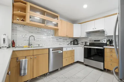 161 Cottonwood Court Markham ON L3T 5W9