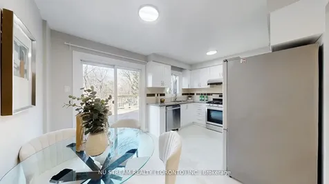 26 Trothen Circle Markham ON L3P 4H5