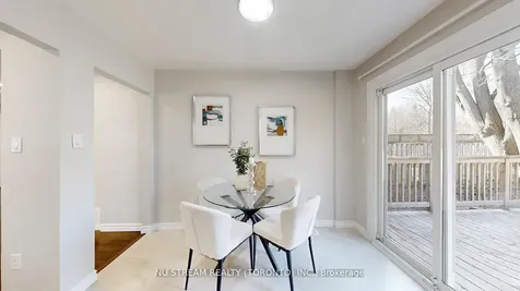 26 Trothen Circle Markham ON L3P 4H5