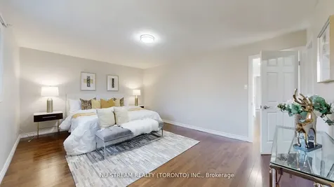 26 Trothen Circle Markham ON L3P 4H5